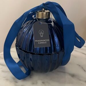 Yankee Elegant Blue Ornament Sugarplum Dreams Candle NWT